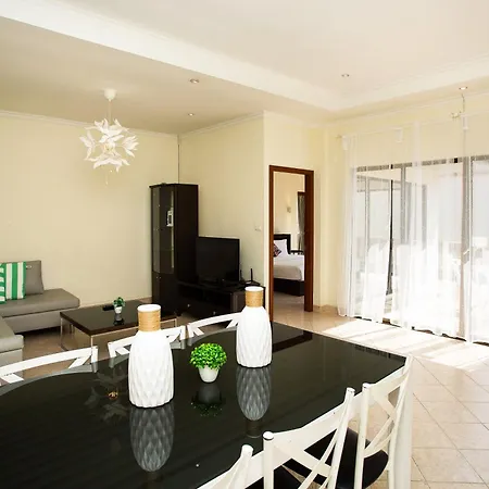 Avoca Pool Villas Pattaya Room photo