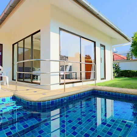 Avoca Pool Villas Pattaya Exterior photo
